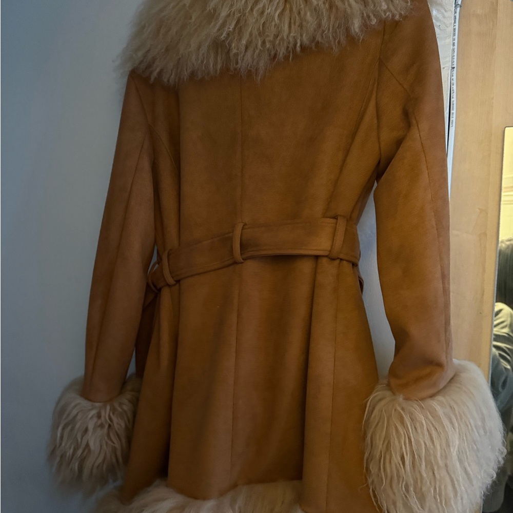 Charlotte Simone Daisy Coat Penny Lane Tan Faux Fur - Picture 3 of 5
